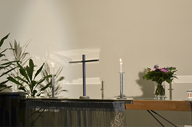 Laaksolahden kappelin alttari.