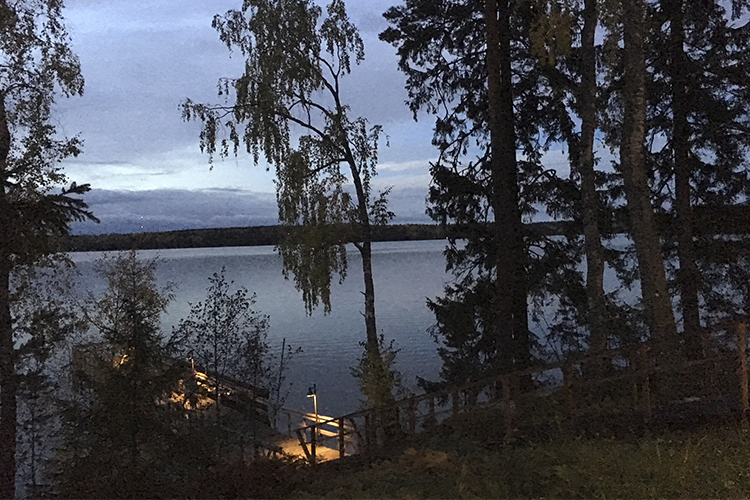 Aarteenetsijöiden rantasaunailta Hvittorpissa Aarteenetsijöiden rantasaunailta Hvittorpissa
