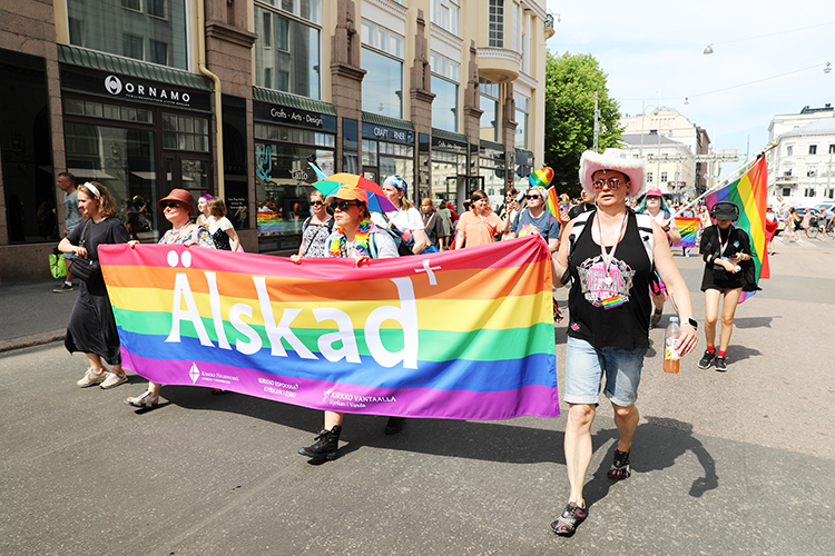 HelsinkiPride2022muok Lukkari 750px.jpg