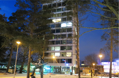 Tapiolan perheasiainneuvottelukeskus on keskustornissa.