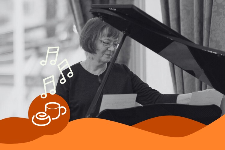 Soiva kesäkahvila: Annikka Konttori-Gustafsson, piano Annikka Konttori-Gustafsson, kuva Timo Blaschke.