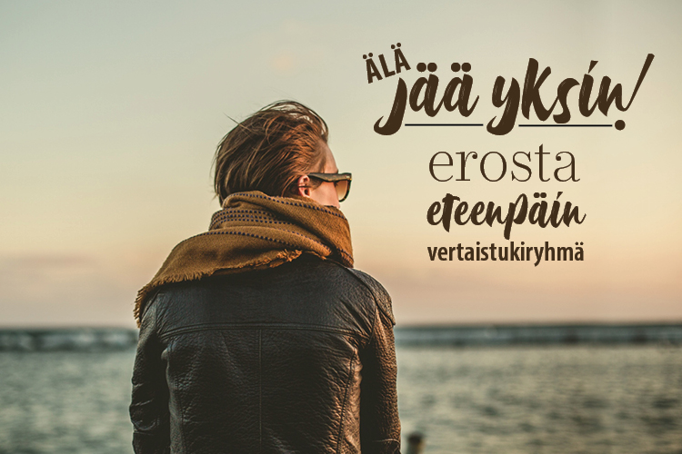 Erosta eteenpäin Henkilö, joka nahkatakissa, huivikaulassa ja aurinkolaseissa, katsoo merelle.