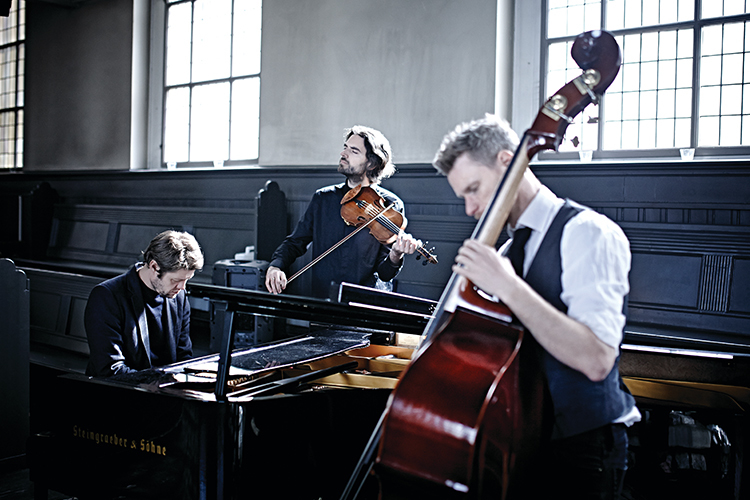 Gjermund Larsen Trio (NO) Gjermund Larsen Trio (NO)