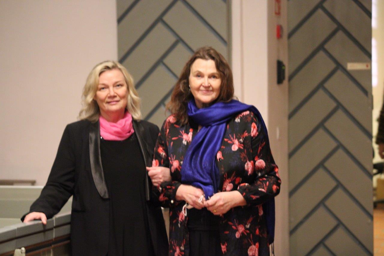 Anna-Mari Kaskinen ja Anna-Liisa Haunio