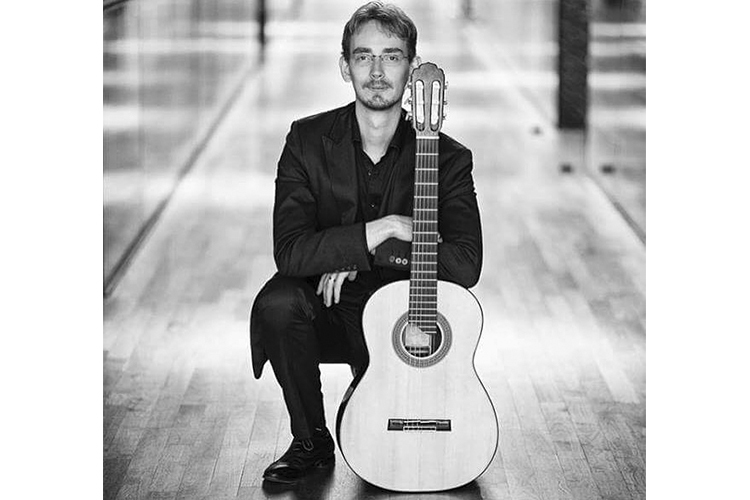 Välimereltä Pohjolaan - musiikkia kitaralle Välimereltä Pohjolaan - musiikkia kitaralle