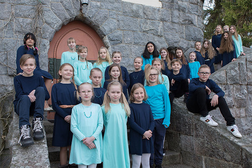 Lapsikuoro Välke toimiii Espoon tuomiokirkkoseurakunnassa.