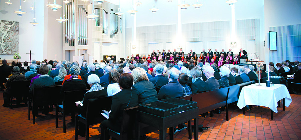 Olarin kirkon uudelleen käyttööoton juhlamessu 6.1.2012.